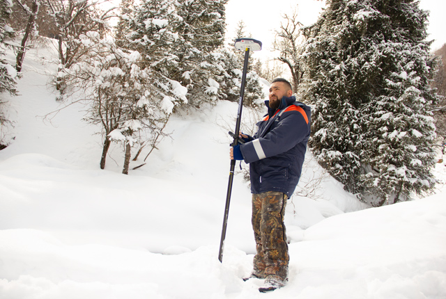 Spectra Geospatial SP80