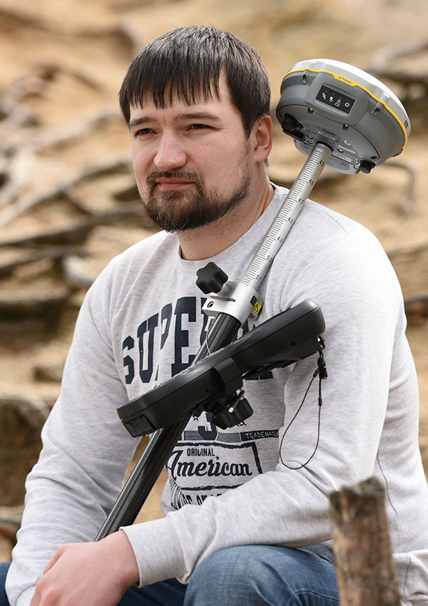 GNSS Trimble R8s, Trimble TSC3